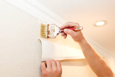 Pose de papier peint à Grandparigny — revêtements muraux et toiles de verre